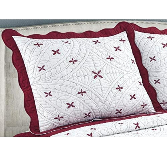 Brand New Marina Decoration Red and White Floral Queen Quilt Set - 2-Pie… - Picture 3 of 7